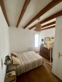 Bright village house with large garage. - Image 2