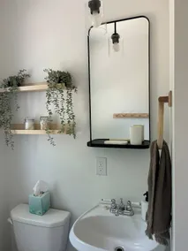 Clean, Simple 5 bedroom Home in Ideal Location - Image 2