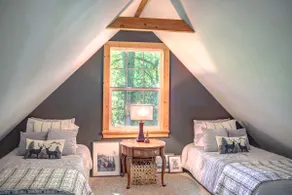 Treetop Hideaway | Chalet Nestled in the Mountains - Image 3
