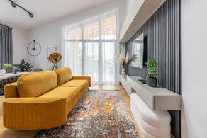 Luxurious penthouse with parking - Image 4