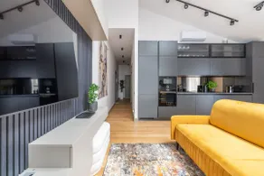 Luxurious penthouse with parking - Image 3