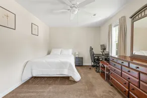 Prime Location 2 BR Oasis with Washer and Dryer - Image 5