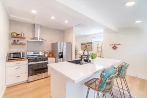 Reno Oasis: Stylish 1-Bedroom Escape - Image 3