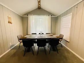 Quiver Beach House * Private Beach * Lake House - Image 3