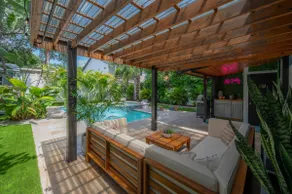 The Jungalow SOHO - Pool/Hot Tub - Image 2