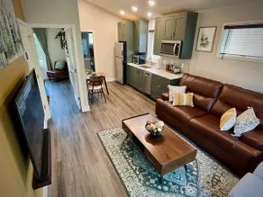 Private Nature-Inspired Guest Suite - Image 2
