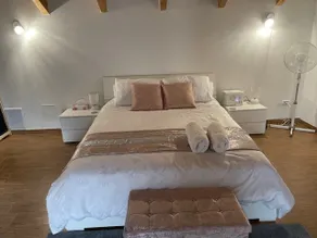 Charming two bedroom house - Image 2