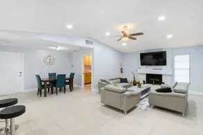Spacious Modern Home 4BR/12PPL/Saltwater Pool /Spa - Image 3