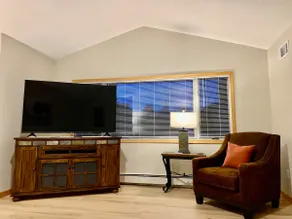 Escanaba Luxury Penthouse - Downtown - Image 5