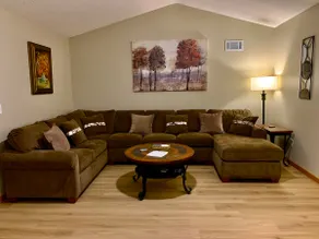 Escanaba Luxury Penthouse - Downtown - Image 4
