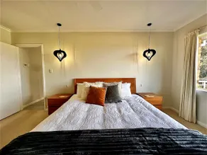 Lighthouse Beach Retreat - Image 5