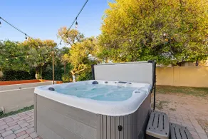 Heated Pool | Hot Tub | Pool Table | Game Room - Image 4