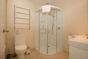 The Shed Guesthouse - Image 4