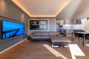 A stylish new villa where you can experience an extraordinary time as if you were floating on the sea - Image 3