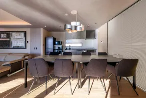 A stylish new villa where you can experience an extraordinary time as if you were floating on the sea - Image 4