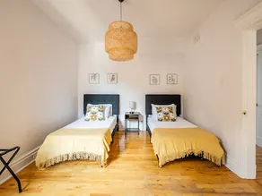 beautiful 2 BDRM on college st - Image 3