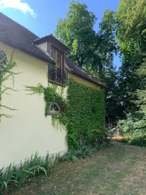 3 bedroom apartment - Image 2