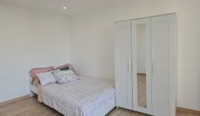 Spacious and Renovated Apartment - Image 5
