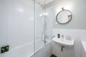 Budapest Mosonyi | Suite with balcony - Image 5