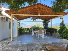 Mani Hill House - Image 2