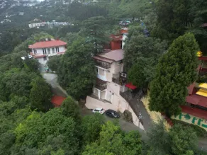 Mayfair Villa (850 mtrs from mall road.) - Image 2