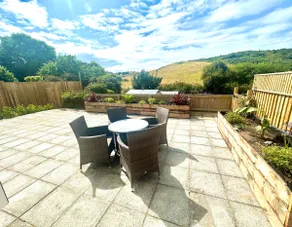 Bright & spacious ground floor garden maisonette - Image 4