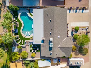 Heated Pool & Mountain Views! Luxury 4 Bed/4Bath! - Image 4