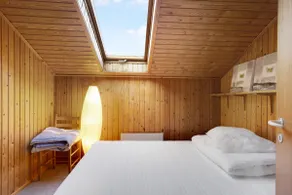 Cozy cabin with wilderness bath and 200 m from beach - Image 3