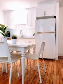 Small city-center apartment near the water! - Image 2
