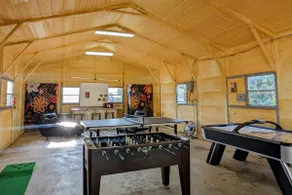 Family Beach Retreat w/Air-conditioned Game Shed - Image 5