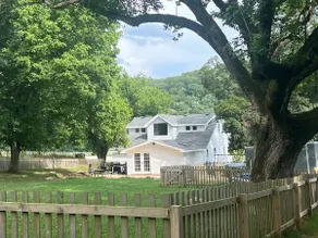 Villines Farmhouse - Image 4