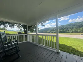 Villines Farmhouse - Image 5