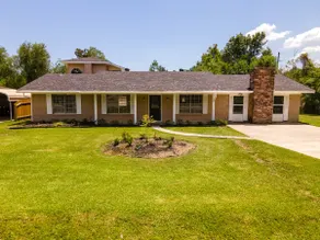 Updated Home Perfect for Workers and Families - Image 2