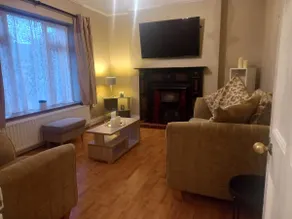 Ennis traditional townhouse - Image 3