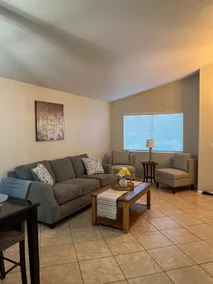 Entire home w/gorgeous sunsets - Image 4