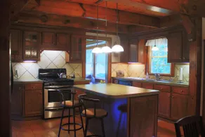 Secluded Family Retreat - Image 5