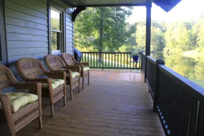 Secluded Family Retreat - Image 4