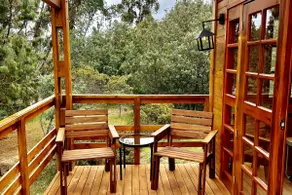 Private estate with a view - Image 3