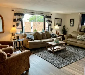 Historic Port Clinton Loft in downtown! - Image 4