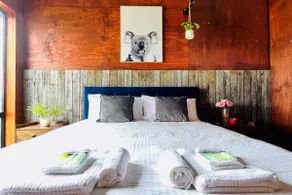 Sunstone - 2 Bed Eco Cabin - Kundalini Lodge - Image 3
