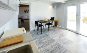 Ricardo by the Sea - apartment 2 guests beachfront - Image 3