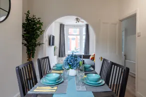 Luxury Liverpool Accommodation - Image 5