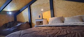 Glamping cabin, in nature and surrounded by the outdoors with Jacuzzi - Image 4