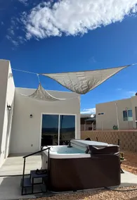 Desert Lakehouse Getaway - Image 2