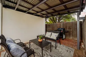 Central, 1 BR 1 BA, Fenced, Cozy, Guesthouse - Image 5