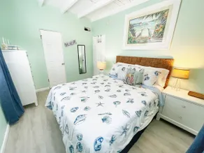 Cozy Cottage 1BR Heated Pool 3min Walk to Beach - Image 3