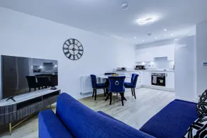 Brand New apartment next to Lakeside Shopping mall, Essex - Image 2