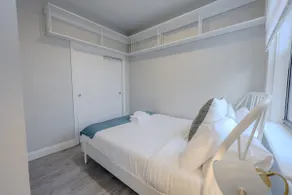 Spacious Studio Apt | South End - Image 4