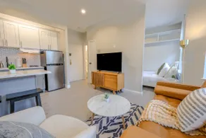 Spacious Studio Apt | South End - Image 2