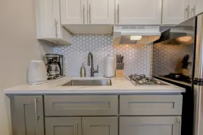 Spacious Studio Apt | South End - Image 5
